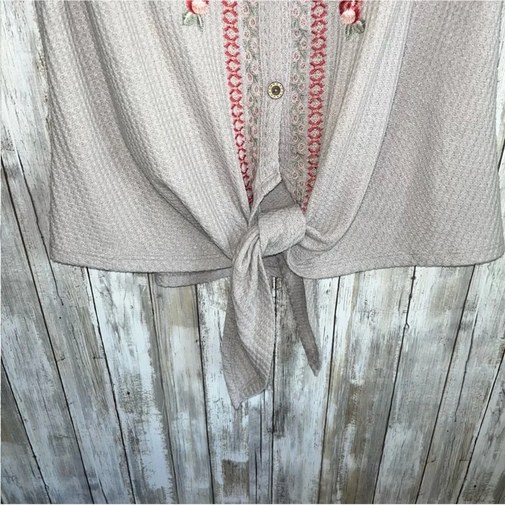 Andree Embroidered Tie Bottom Button Blouse - Picture 3 of 5